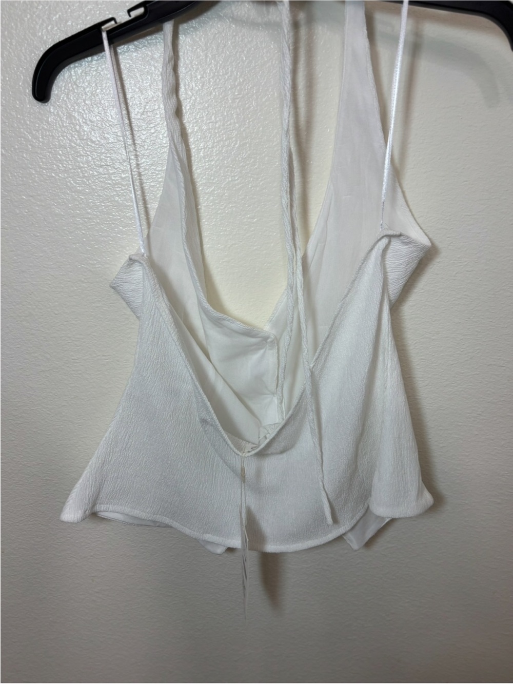 Zara Cream Textured Tie-Back Button-Front Camisole - Picture 4 of 10